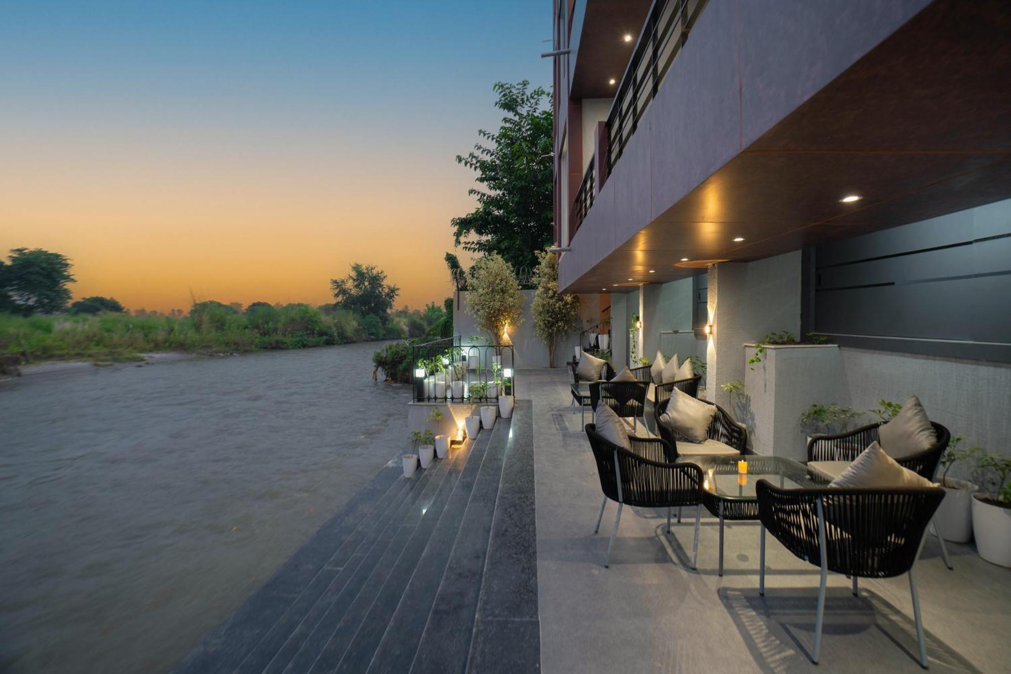 Sukoon By The Ganges - A Riverside Retreat Haridwār Buitenkant foto